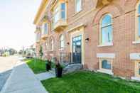 Exterior Rideau 2Br Signature Apartment Free Parking