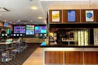 Bar, Cafe and Lounge Inala Hotel