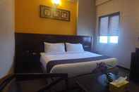 Bedroom Zip By Spree Hotels Mangala Towers