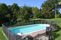 Kolam Renang Family Friendly Villa Liberty With Pool