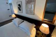 Kamar Tidur Design Led 1 bed in Cosmopolitan Queens Park