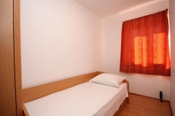 Bedroom Dragan - Close to the sea & Center - A3