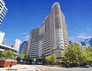 Exterior 2 Chatswood Hotel In Mantra Building