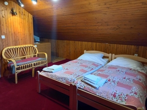 Kamar Tidur 4 Country House Aleš