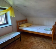 Kamar Tidur 4 Country House Aleš