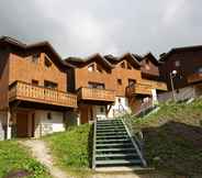 Exterior 3 Madame Vacances Les Chalets des Praz