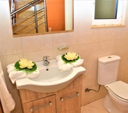 ห้องน้ำภายในห้อง 5 Mediterranean Luxury Villa