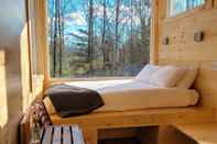 Kamar Tidur Trailside Stays