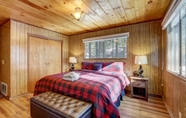 Bedroom 5 Cozy Bear Cabin