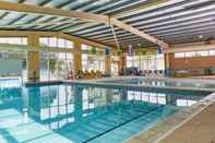 Swimming Pool 3bed Holiday Home in Clacton-on-sea, Sleeps 8