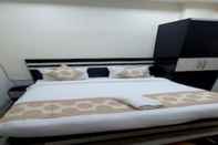 Phòng ngủ Goroomgo Z Square Aurangabad