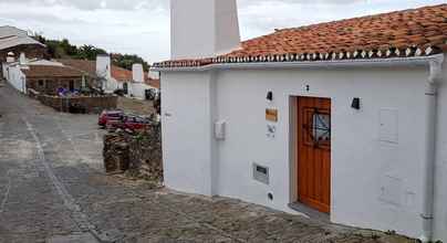 Exterior 4 Lovely 1-bed House in Monsaraz Castle