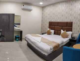 Kamar Tidur 2 Goroomgo Mandakini Royale Kanpur