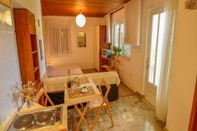 Kamar Tidur Rosa - 30m From Beach - SA2