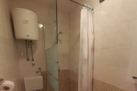 In-room Bathroom Rosa - 30m From Beach - SA2