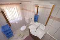 In-room Bathroom Ante Š - Peaceful and Close to the sea - A2