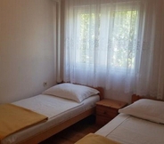 Bedroom 3 Jope - 60 m From Beach - A6