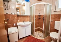 Others 7 Jere -a Family Apartment - A