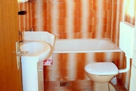 In-room Bathroom Stjepan - 10m From Beach - A1