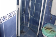 In-room Bathroom Jadranka - 200 m From sea - SA3