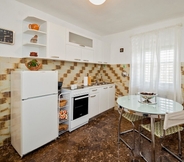 Kamar Tidur 6 Jasna - Cozy Apartment in a Peaceful Area - A1