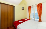 Bedroom 3 Neve - 100 m From Pebble Beach - A1