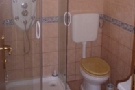 Toilet Kamar Dubravko - 5 m From Beach - A2 Keko