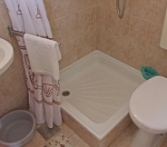 Toilet Kamar 3 Drasko - Calm and Relaxing - A1