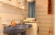 In-room Bathroom 7 Tonci - 30 m From Beach - A1 Doli