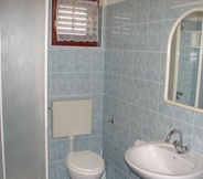 In-room Bathroom 2 Port - Great Loaction and Free Parking - A1 Veliki