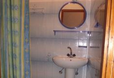 In-room Bathroom 5 Mile - Next to the sea - A1
