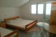 Bedroom Vido - 150 m From Beach - A2