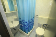 In-room Bathroom Mary - 30m From the sea - A4