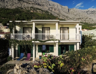 Exterior 2 Smilja - 150 m From Pebble Beach - A2