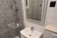 In-room Bathroom Villa Antea - 80 m From the Beach - H