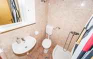 In-room Bathroom 7 Zdenka - 70m From sea - A2