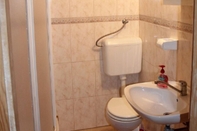 Toilet Kamar Anna - Great Location & Family Friendly - A3