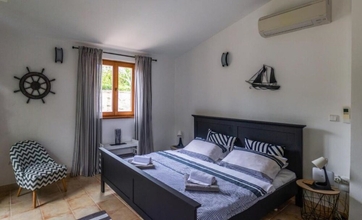 Bedroom 4 Kike - 60 Meters From the Beach - SA1