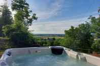 Entertainment Facility Bogdan - Countryside With hot tub - SA1