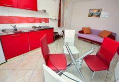Bedroom 5 Vini - Direct by the sea and Free Parking - A5