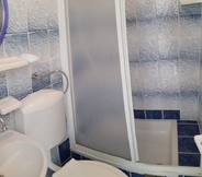 Toilet Kamar 6 Jope - 60 m From Beach - Sa10