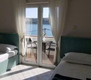 Kamar Tidur 7 Jope - 60 m From Beach - Sa10