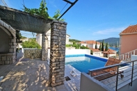 Kolam Renang Gradina 1 - Private Pool - H