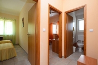 Toilet Kamar Zak - 30m From Beach - A4 Marko