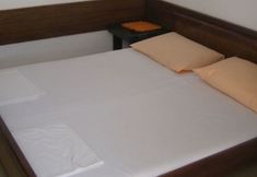 ห้องนอน 3 Mio - 100 m From Beach - A1