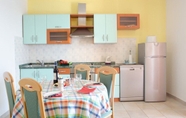 Kamar Tidur 6 Zak - 30m From Beach - A2 Mia