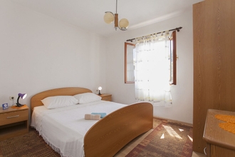 Kamar Tidur 4 Villa Bistrana - 15m From sea - H