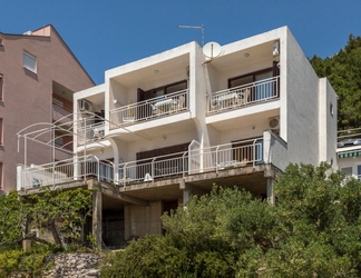 Exterior 2 Vedra- Free Parking and Close to the Beach - A1