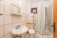 In-room Bathroom Jadra - 28 m From Beach - A2