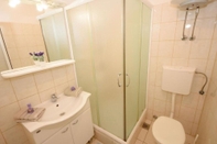 In-room Bathroom Lucky - 150m From the sea - A3